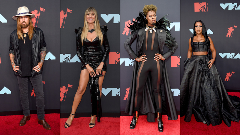 Illustration for article titled Technicolor Sparkles and Flamboyant Energy Dominated the MTV VMAs Red Carpet